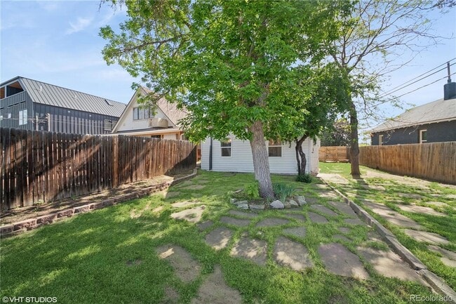 Building Photo - 3817 Osage St