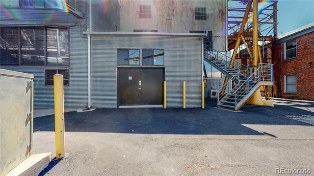 Building Photo - 3377 Blake St