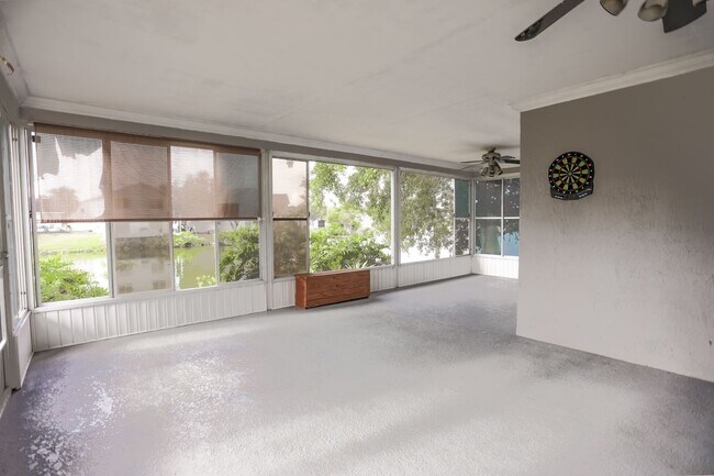 Building Photo - 2083 Windward Pass