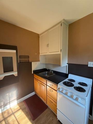 Building Photo - 891 Davis Dr