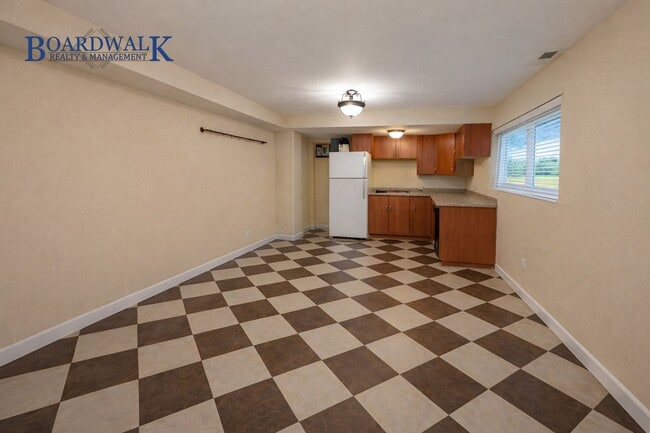 Building Photo - 873 W 2400 N St