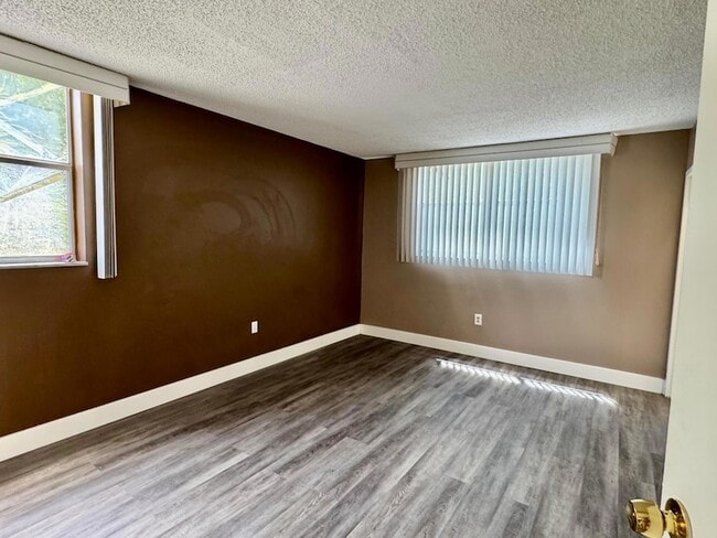 Building Photo - 1800 SW 81st Ave