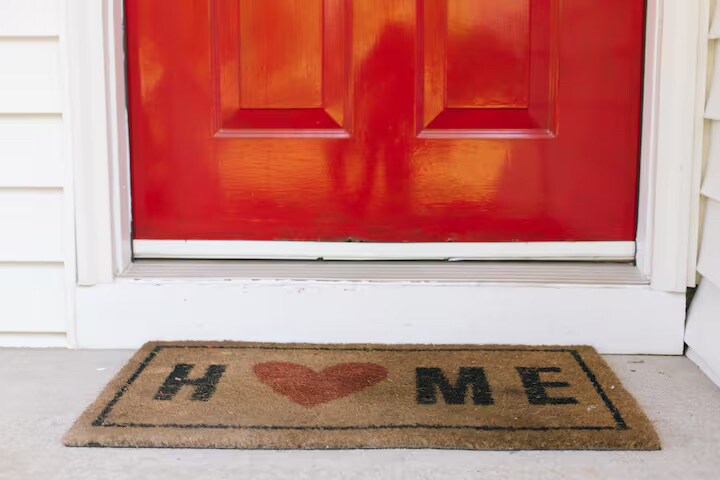 Building Photo - Room in House on Sandy Pines Dr