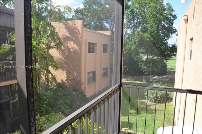 Building Photo - 8851 N New River Canal Rd