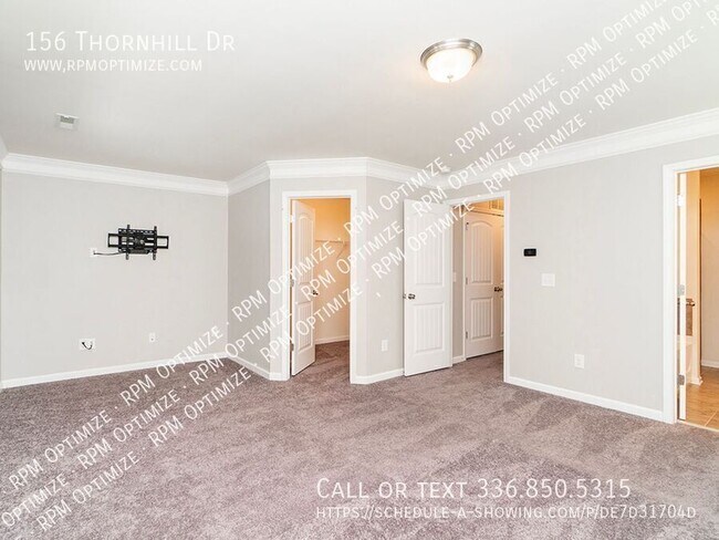 Building Photo - 156 Thornhill Dr