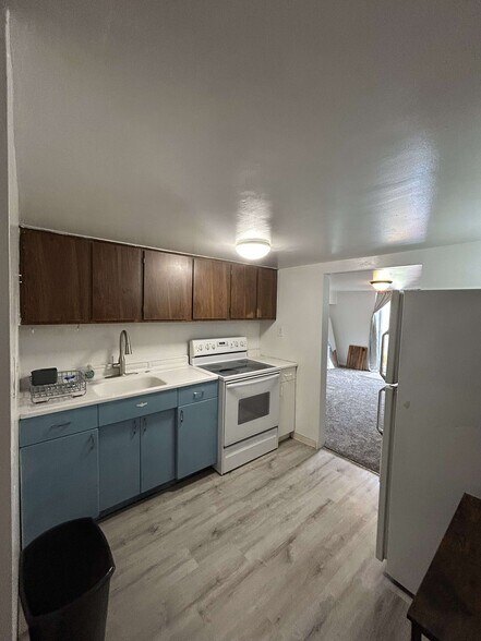 Building Photo - 454 Tyhee Ave