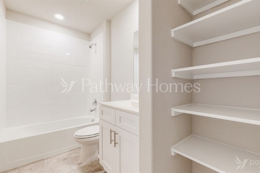 Building Photo - 1625 Gatesville Ct