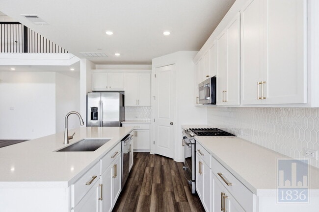 Building Photo - 12713 Brave Tenderfoot Trl