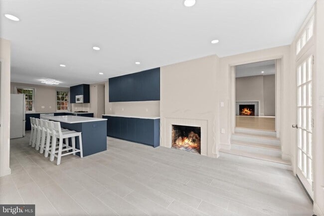 Building Photo - 1525 35th St NW