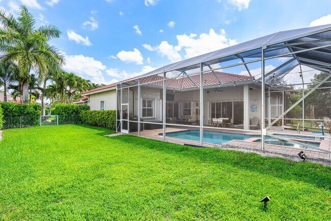 Building Photo - 4675 Manderly Dr