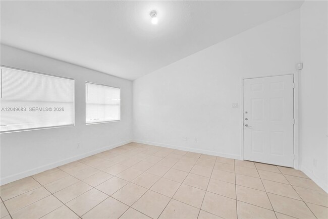 Building Photo - 15070 SW 103rd Ln