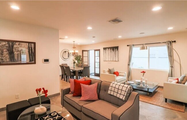 Building Photo - 3815 Laurel Canyon Blvd