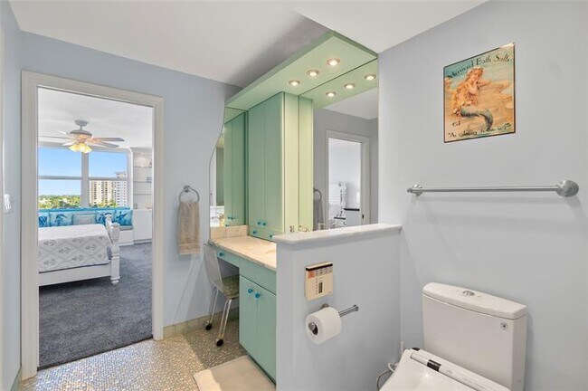 Building Photo - 5200 N Ocean Blvd
