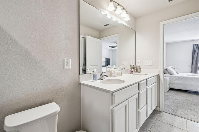 Building Photo - 2123 Laceflower Dr