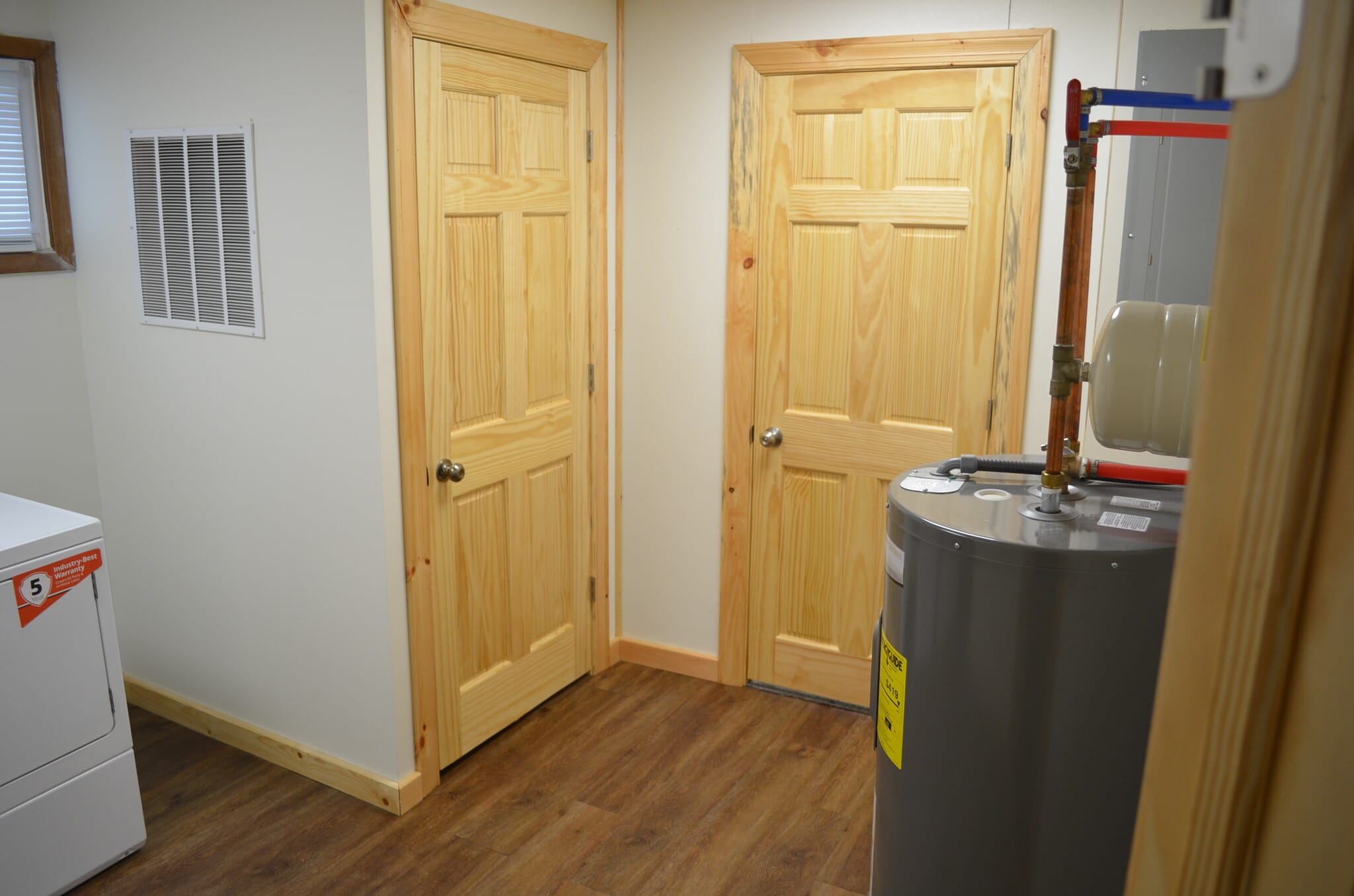 Building Photo - 444 Chestnut St