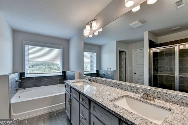 Building Photo - 7309 Yewtree Dr