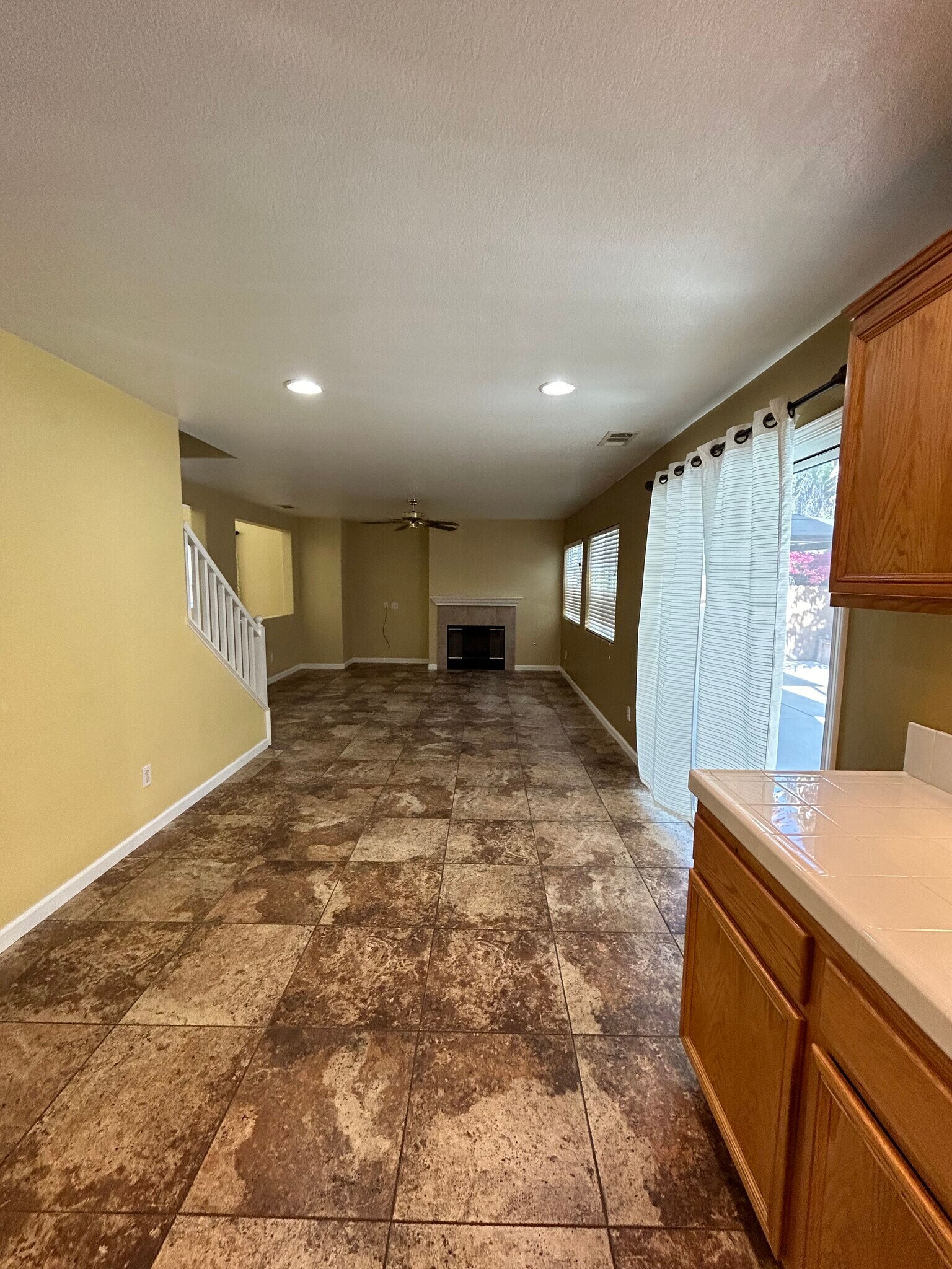Kitchen Nook - 4889 Wheelhouse Dr