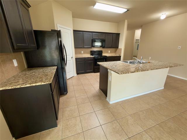 Building Photo - 8217 Spotted Doe Dr