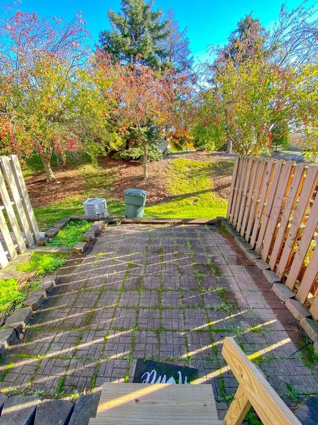 Building Photo - Beautiful Bethel Commons Condo For Rent In Dublin Schools