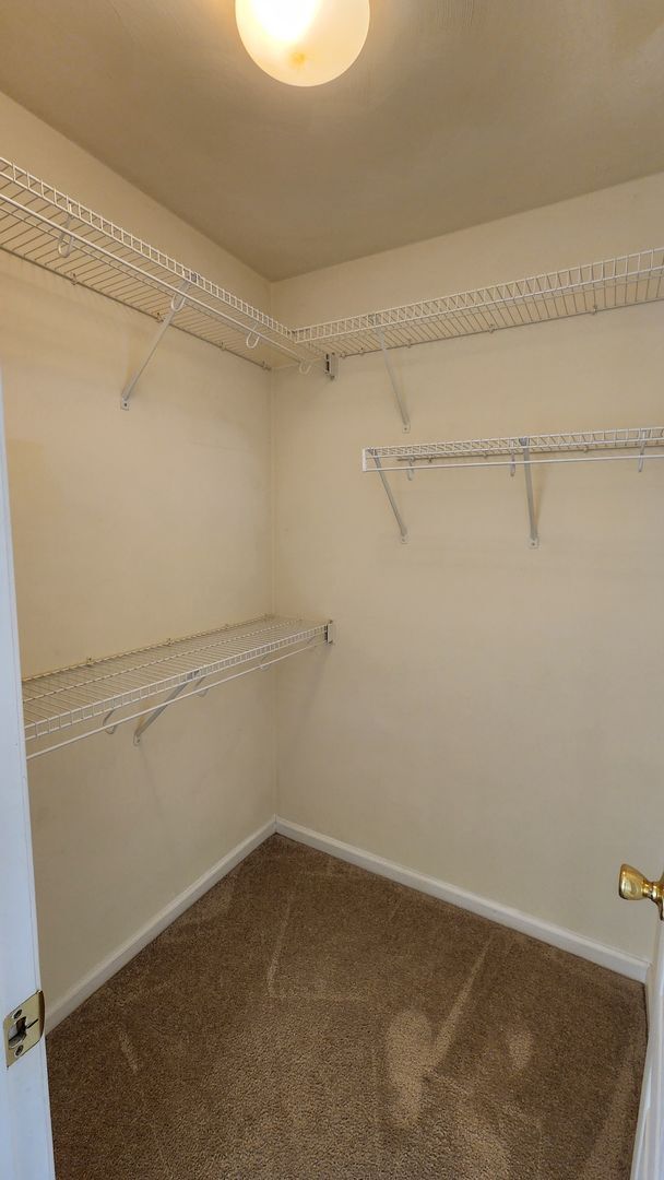 Building Photo - Sawyer Lakes