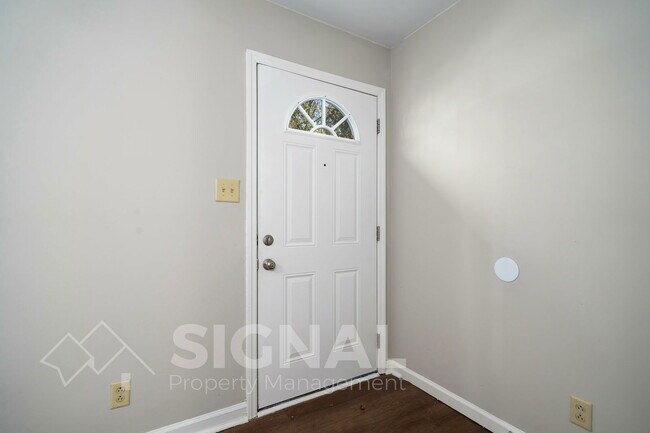 Building Photo - 93 Moonglow Dr