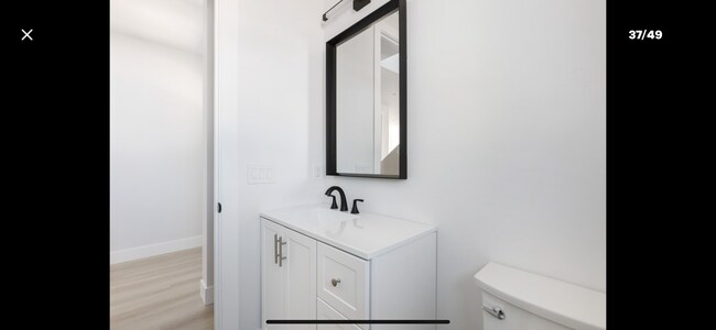 Building Photo - 1328 Crestview Ct