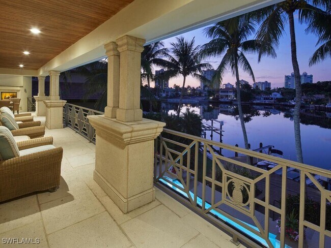 Building Photo - 377 Pirates Bight