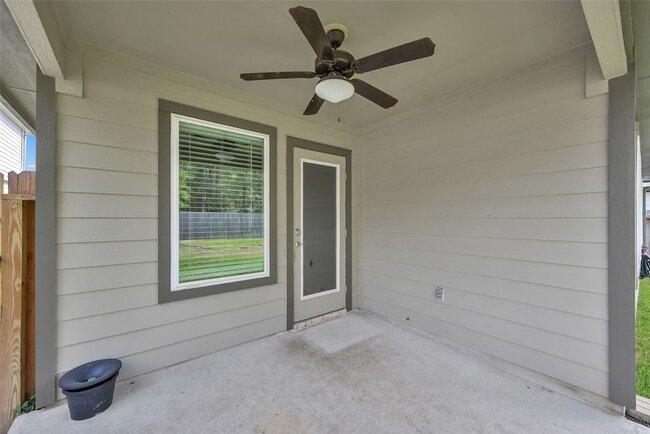 Building Photo - 14213 Wonder Lake Ln