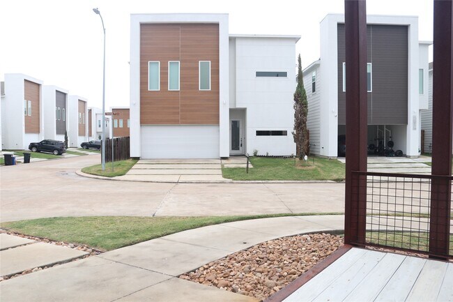 Building Photo - 5403 Tocayo Pl