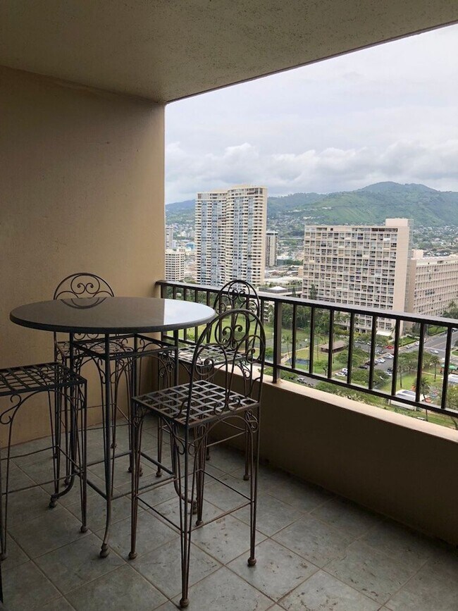 Building Photo - Furnished w/ ALL Utilities included!! Upgraded appliances & huge lanai