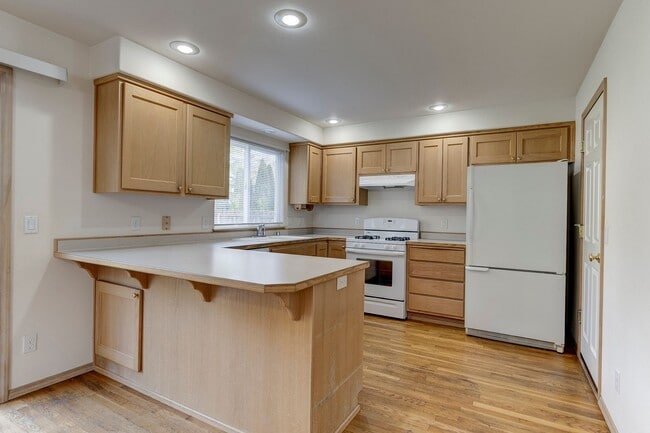 Building Photo - 3 Bedroom in Shannon Forest