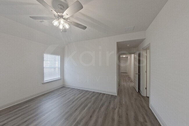 Building Photo - 17623 Carlisle Ave