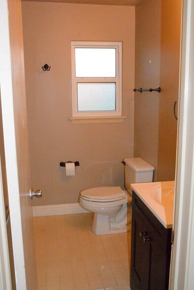 Building Photo - 307 El Toro St