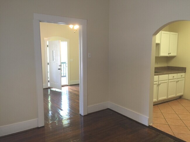 Building Photo - Home for rent in Avondale