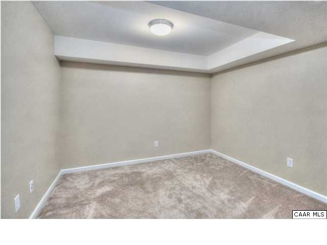 Building Photo - 122 Old Fifth Cir