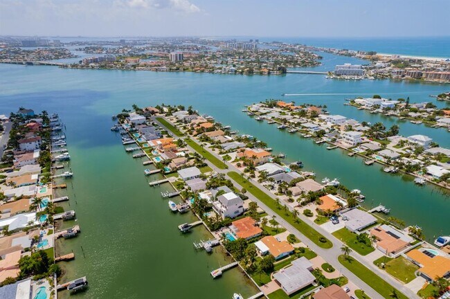 Building Photo - 11240 7th St E