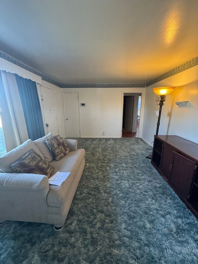 Building Photo - Spacious Brick Home in Desirable Inglewood – East Nashville