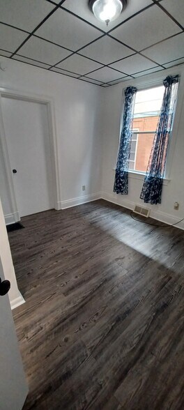 Building Photo - 203 Merrimac St