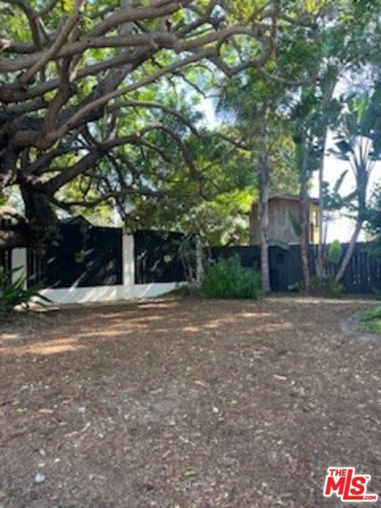 Building Photo - 8302 S Sepulveda Blvd