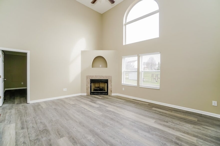 Building Photo - 208 N Bend Dr