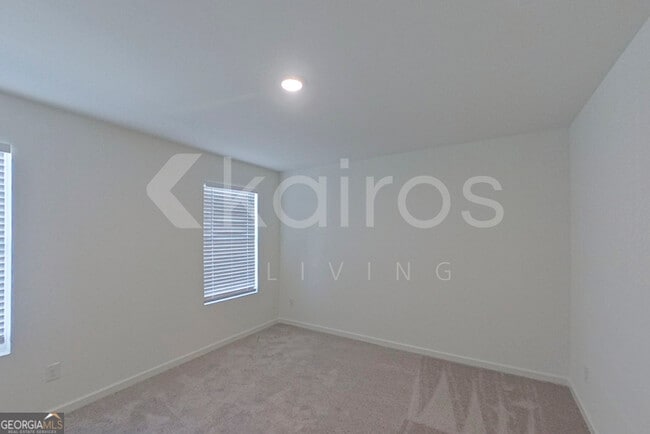 Building Photo - 112 Flat Rock Ml Trl