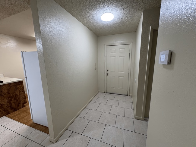 Building Photo - 4434 Highland Ln