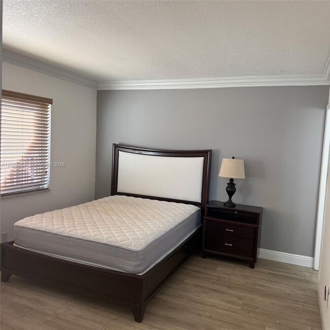 Building Photo - 3048 Sunrise Lakes Dr E