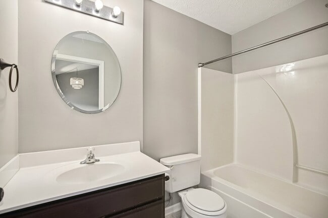 Building Photo - 7718 Porter House Dr