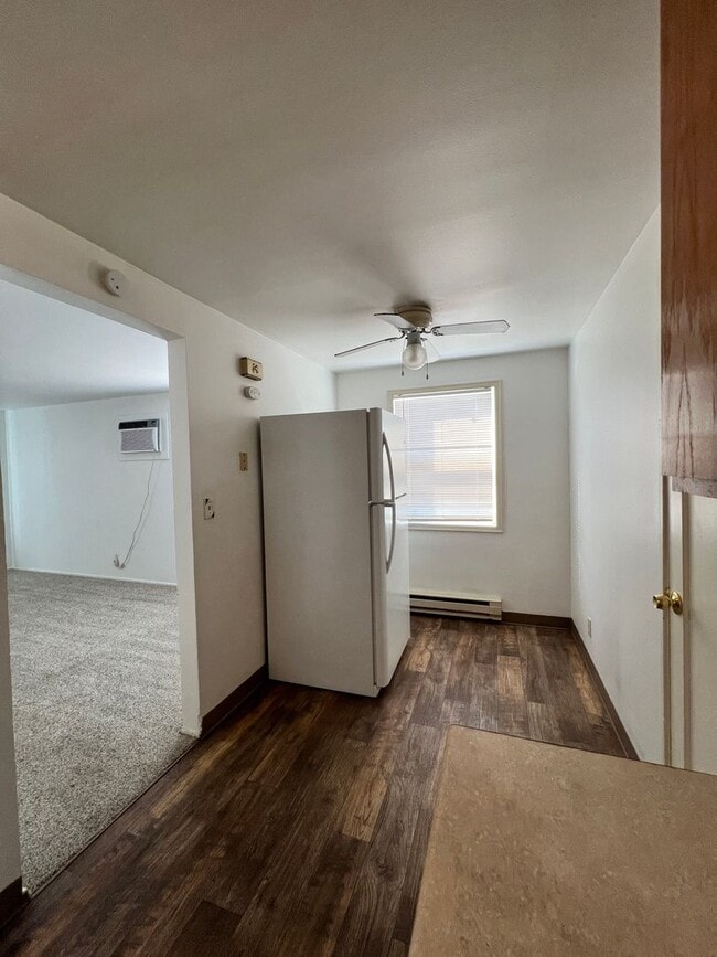 Building Photo - Cozy 2 bedroom 1 bath House!
