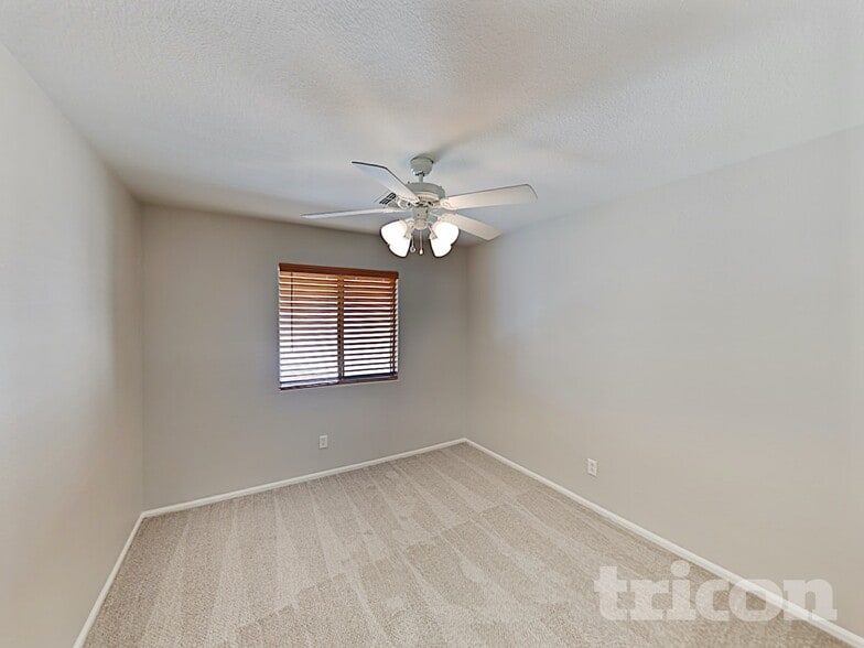 Building Photo - 396 W Corriente Ct