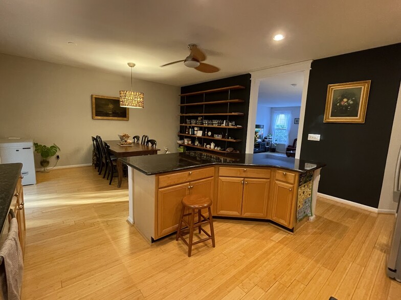 Building Photo - 4218 Trumbo Ct