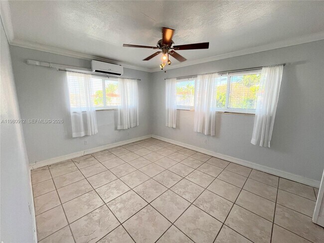 Building Photo - 350 75th St