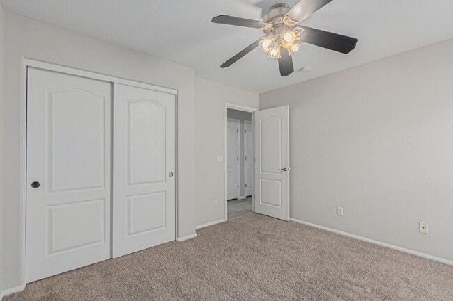 Building Photo - 11914 N 150th Ln