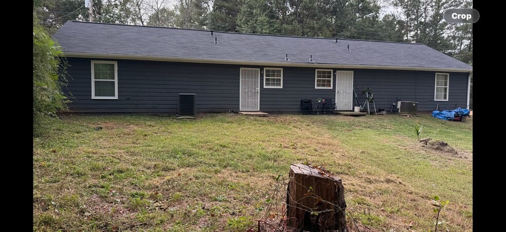 Building Photo - 6128 Green Acres Dr SW